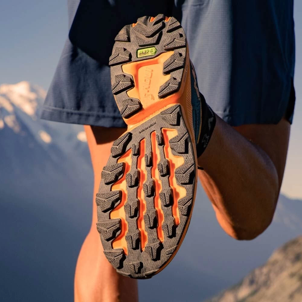 Inov-8 TrailFly Ultra G 280 Wide Laufschuhe - Schwarz/grau/grün – Bild 9