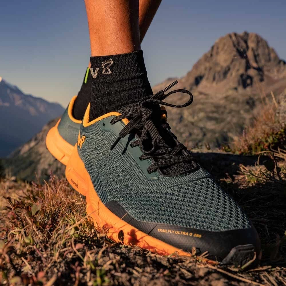 Inov-8 TrailFly Ultra G 280 Wide Laufschuhe - Schwarz/grau/grün – Bild 8